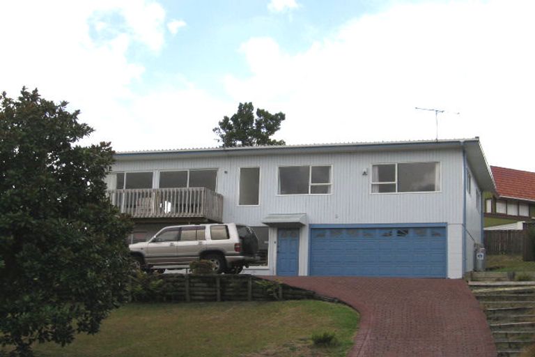 Photo of property in 94 Ravenwood Drive, Forrest Hill, Auckland, 0620
