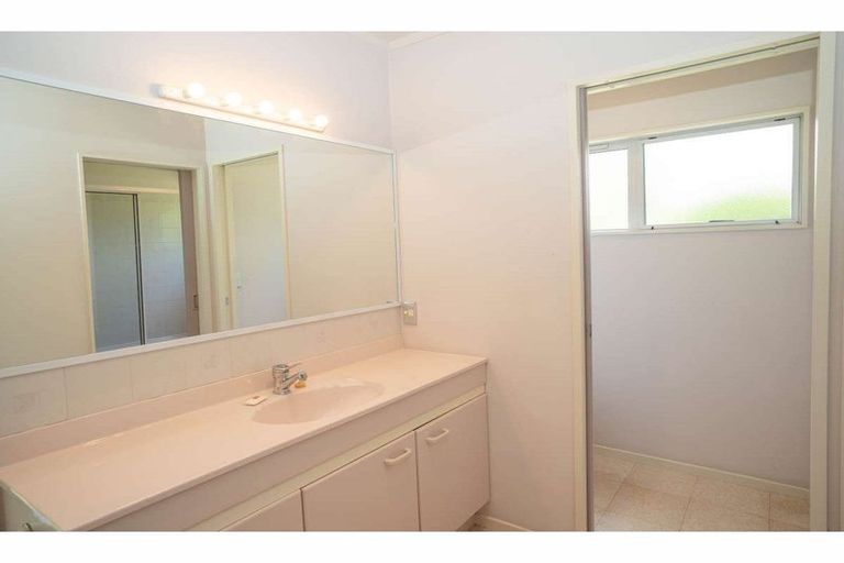 Photo of property in 1 James Kemp Place, Kerikeri, 0230