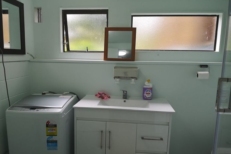 Photo of property in 7 Geoffrey Road, Torbay, Auckland, 0630