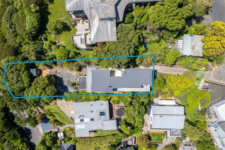 Photo of property in 13 The Track, Plimmerton, Porirua, 5026