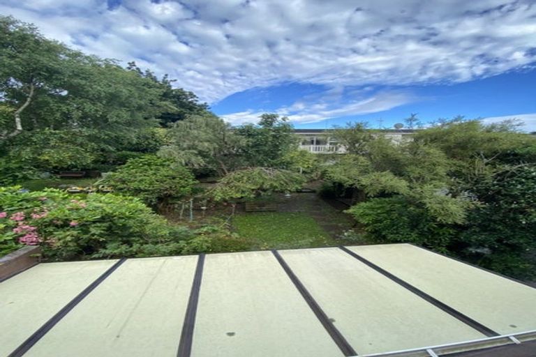 Photo of property in 2 Halyard Place, Whitby, Porirua, 5024