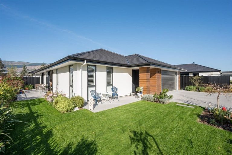 Photo of property in 43 Oakdale Grove, Richmond, 7020