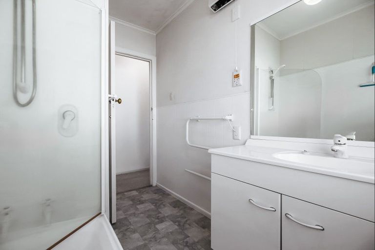 Photo of property in 71 Te Herekiekie Street, Turangi, 3334