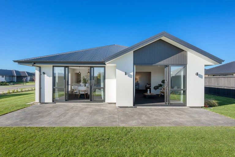 Photo of property in 2 Chapel Close, Springlands, Blenheim, 7201