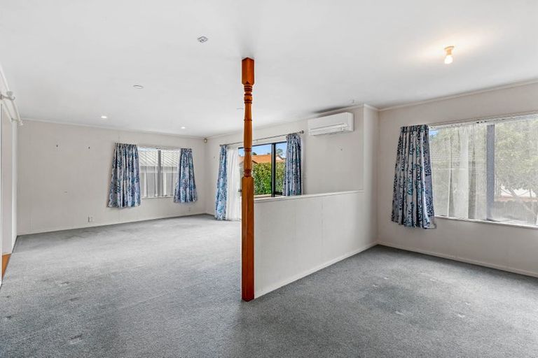 Photo of property in 7 Gala Place, Henderson, Auckland, 0612