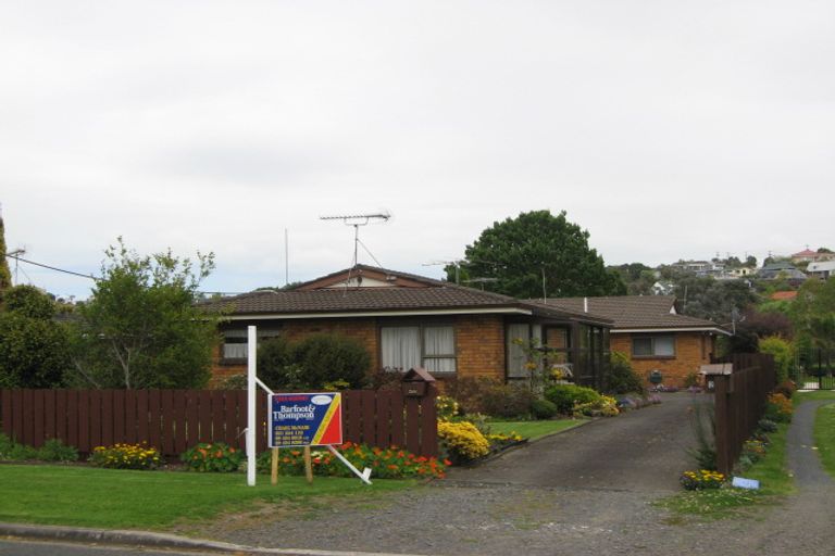 Photo of property in 2/58 Ladies Mile, Manly, Whangaparaoa, 0930