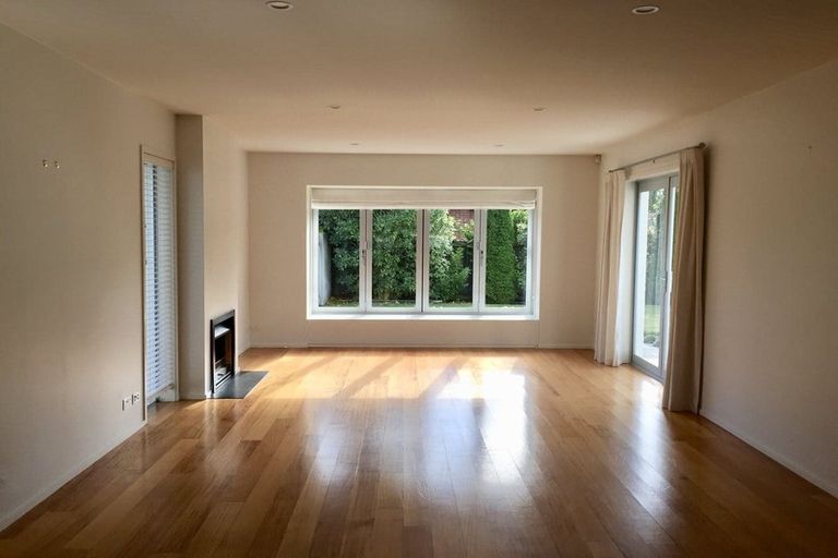 Photo of property in 72 Winchester Street, Merivale, Christchurch, 8014