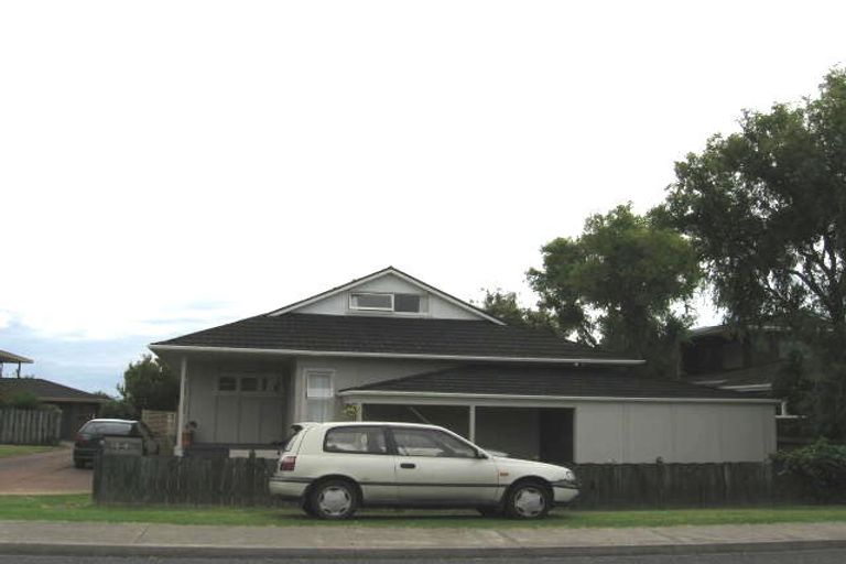 Photo of property in 1/28 Toroa Street, Torbay, Auckland, 0630