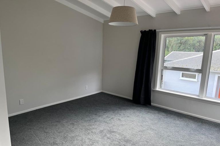 Photo of property in 6 Awarua Street, Ngaio, Wellington, 6035