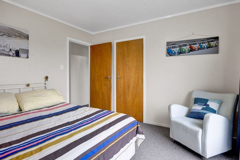 Photo of property in 13 Gibson Place, Patea, 4520