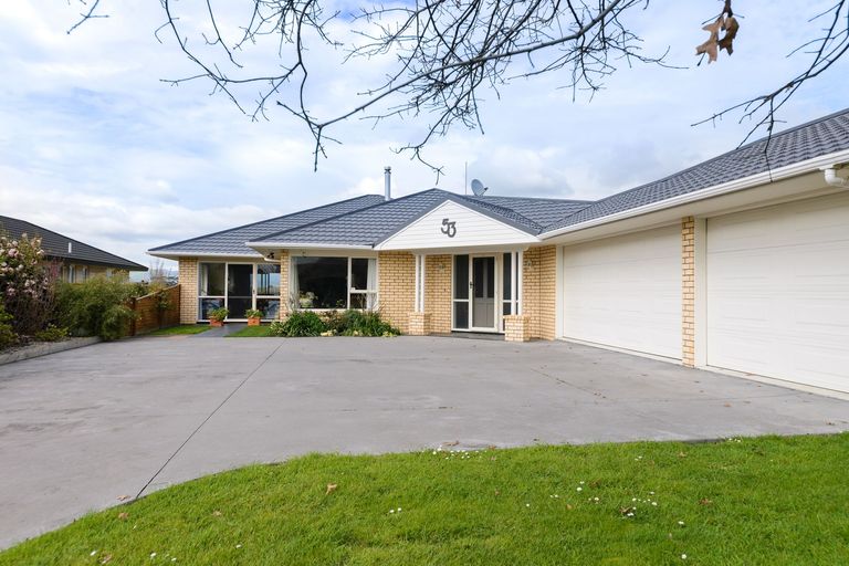 Photo of property in 53 Royal Oak Drive, Kelvin Grove, Palmerston North, 4414