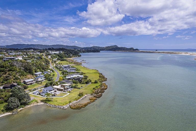 Photo of property in 43 Lincoln Street, Mangawhai Heads, Mangawhai, 0505