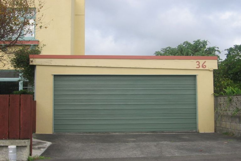 Photo of property in 36 Chelwood Street, Takaro, Palmerston North, 4412