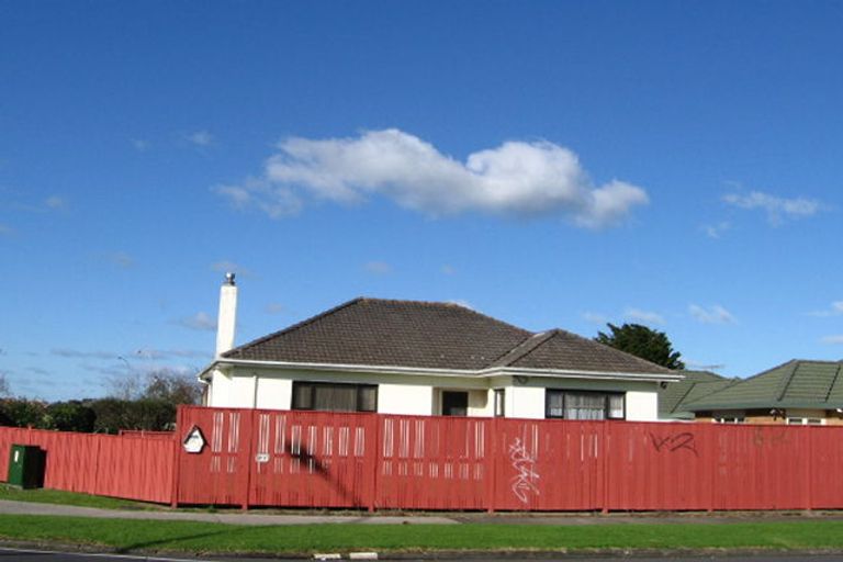 Photo of property in 1/87 Coronation Road, Papatoetoe, Auckland, 2025