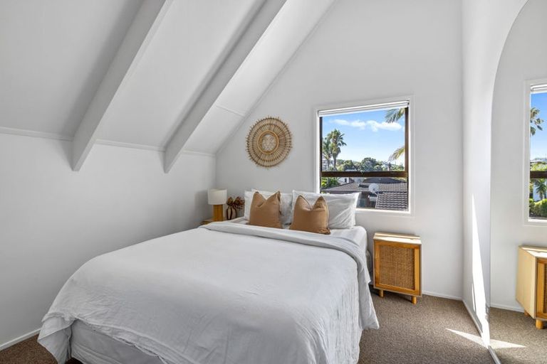 Photo of property in 44b Walton Street, Red Beach, 0932