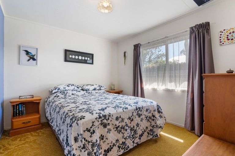 Photo of property in 106 Mckellar Place, Whangamata, 3620