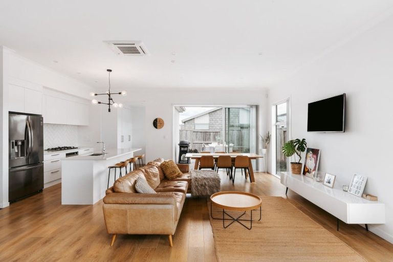 Photo of property in 24 Knightia Drive, Papamoa Beach, Papamoa, 3118