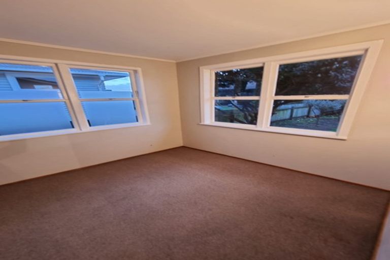 Photo of property in 20 Brightwell Street, Papakura, 2110