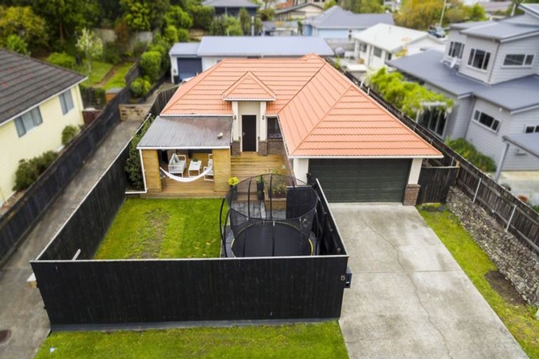 Photo of property in 5 Gloucester Street, Silverstream, Upper Hutt, 5019