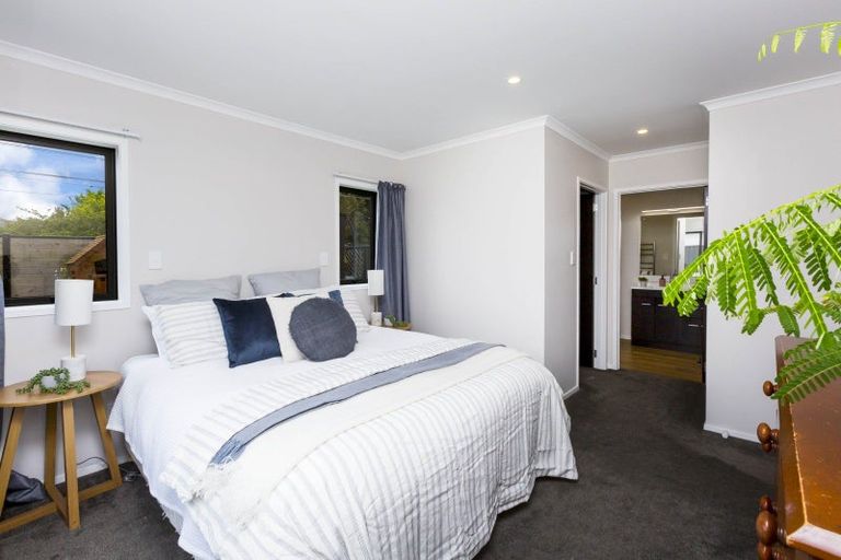Photo of property in 24 Te Kaeaea Crescent, Wallaceville, Upper Hutt, 5018