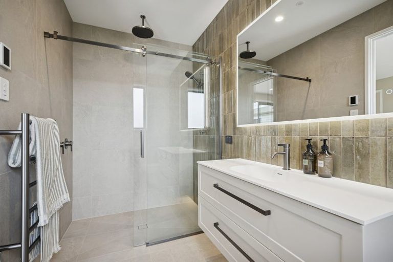 Photo of property in 1 Springwater Drive, Maewa, 4702