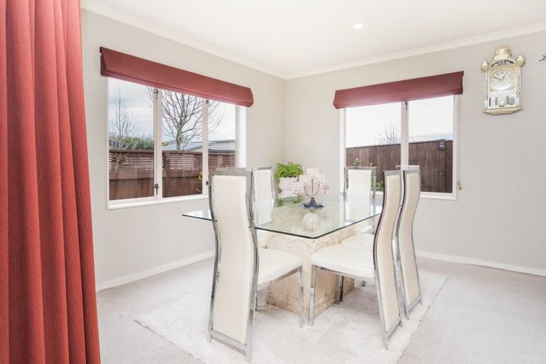 Photo of property in 19 Branigan Parade, Kelvin Grove, Palmerston North, 4414