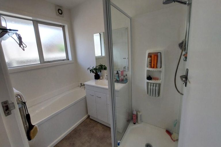 Photo of property in 2/29 Delaware Crescent, Russley, Christchurch, 8042