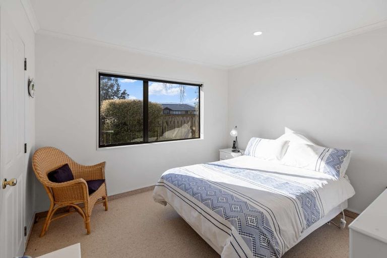 Photo of property in 11 Terry Lane, Paraparaumu Beach, Paraparaumu, 5032