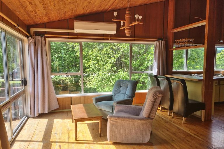 Photo of property in 4 Mackenzie Street, Lake Tekapo, 7999