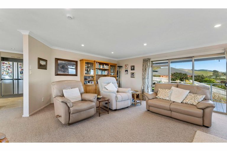 Photo of property in 6 Norfolk Place, Stoke, Nelson, 7011