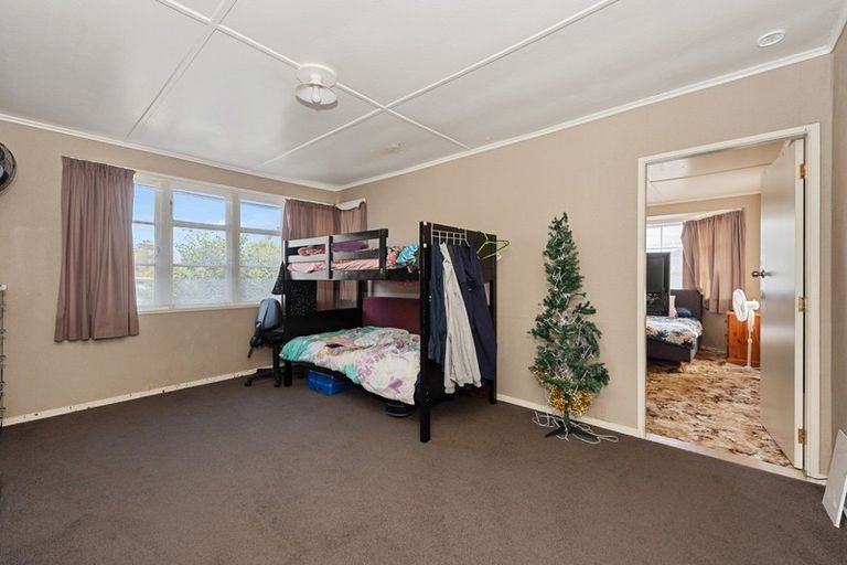 Photo of property in 81 Alfred Street, Fairfield, Hamilton, 3214