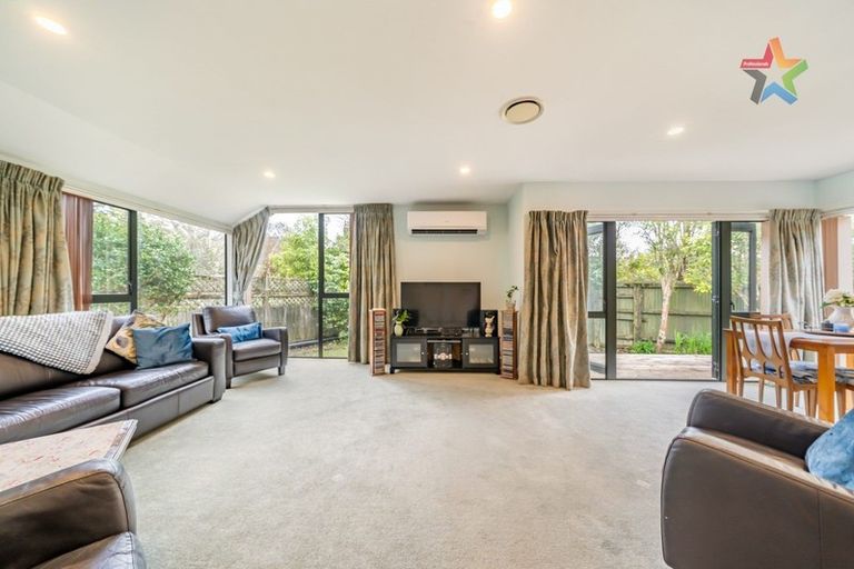 Photo of property in 21c Manuka Street, Stokes Valley, Lower Hutt, 5019