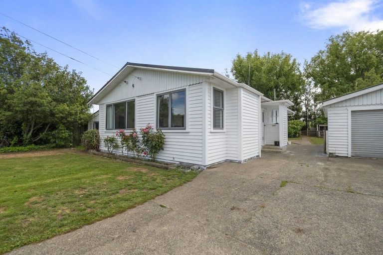 Photo of property in 36 Ross Street, Marton, 4710