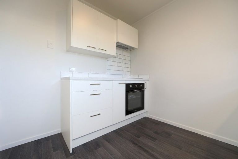 Photo of property in Ingrids Picture Framing, 102 Willowpark Road South, Parkvale, Hastings, 4122