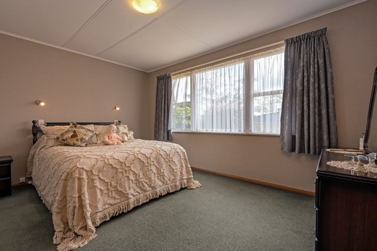 Photo of property in 7 Panako Place, Awapuni, Palmerston North, 4412
