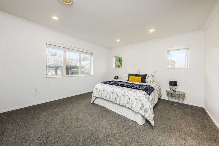 Photo of property in 55 The Glade South, Pukekohe, 2120