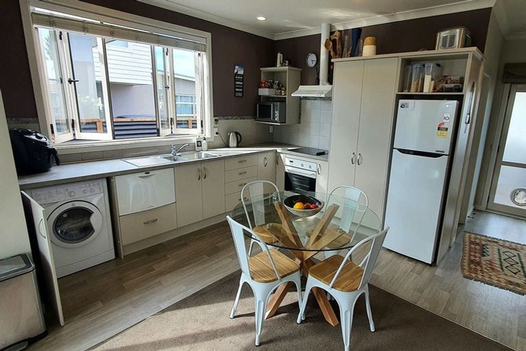 Photo of property in 31 Puriri Terrace, Roslyn, Palmerston North, 4414