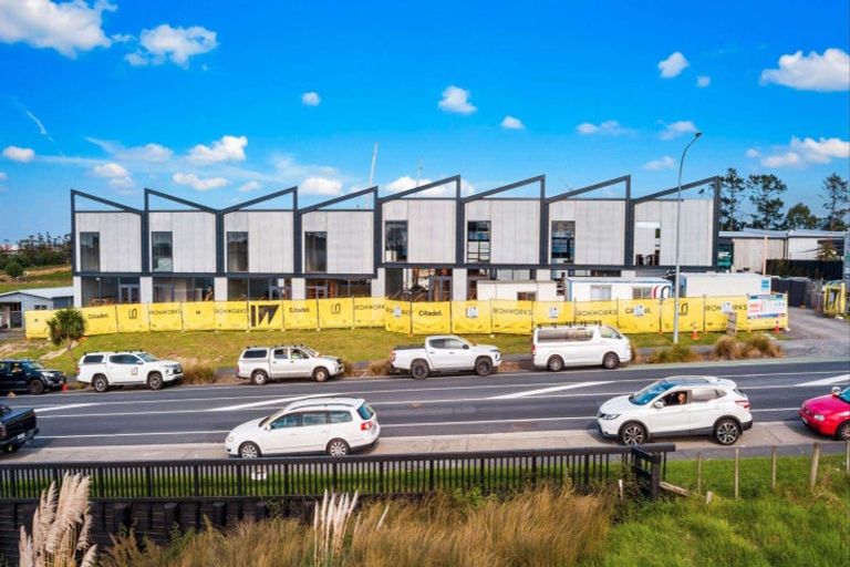 Photo of property in 11 Northside Drive, Waikiwi, Invercargill, 9810