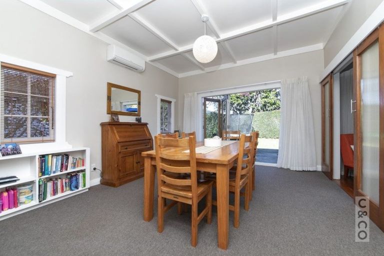 Photo of property in 8 Princes Street, Riverhead, 0820