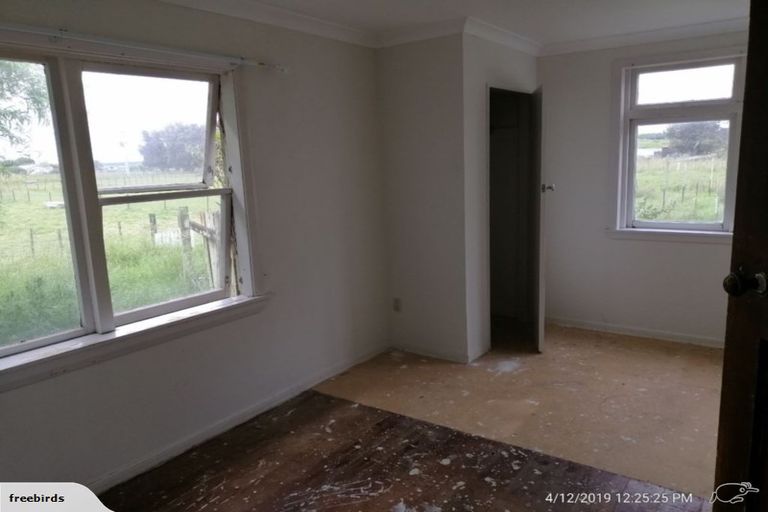 Photo of property in 48 Nuku Street, Tangimoana, 4822