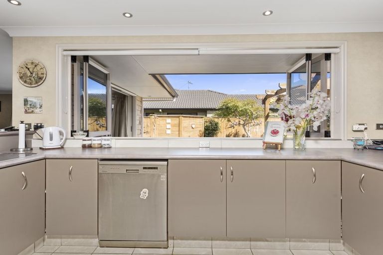 Photo of property in 60 Matemuri Drive, Papamoa Beach, Papamoa, 3118