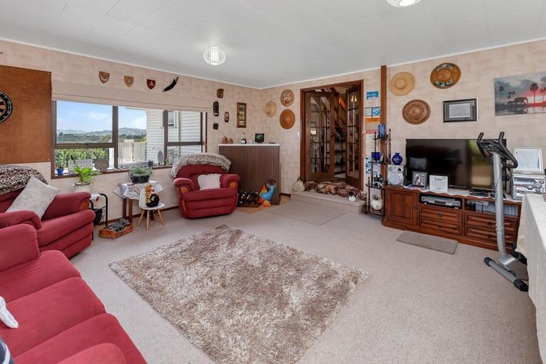 Photo of property in 5 Raurimu Avenue, Onerahi, Whangarei, 0110