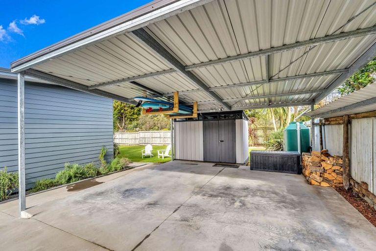 Photo of property in 1a Ocean Beach Road, Tairua, 3508