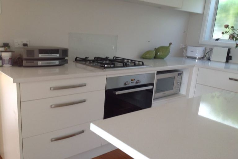 Photo of property in 69 Moncks Spur Road, Redcliffs, Christchurch, 8081