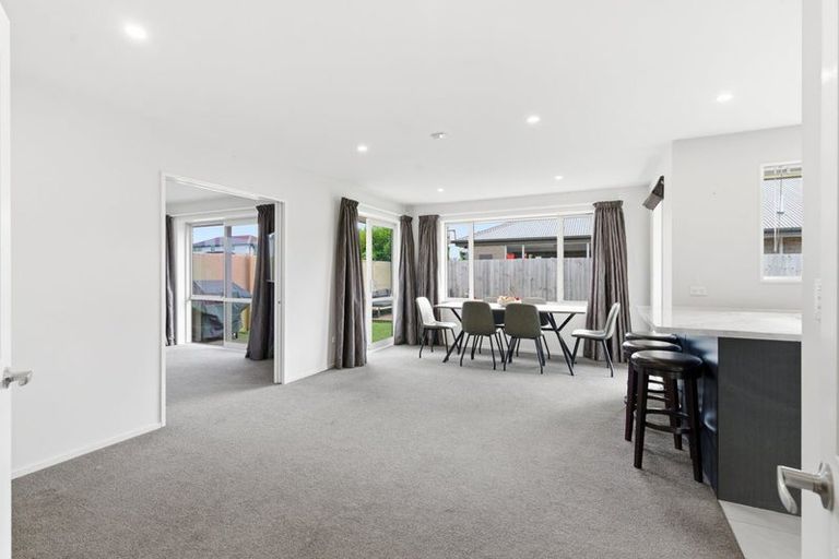 Photo of property in 23 Luxembourg Crescent, Halswell, Christchurch, 8025