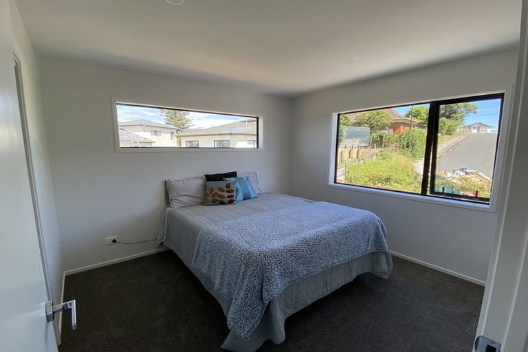 Photo of property in 1 Eric Gifford Drive, Ranui, Auckland, 0612