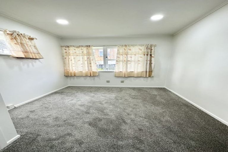 Photo of property in 86 Marlborough Avenue, Glenfield, Auckland, 0629