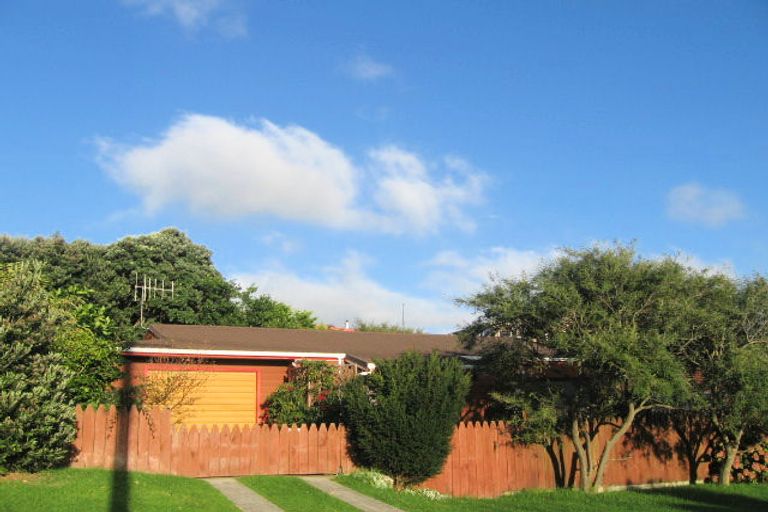 Photo of property in 22 Falla Street, Paraparaumu Beach, Paraparaumu, 5032