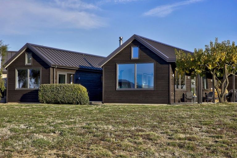 Photo of property in 112 Hall Road, Bannockburn, Cromwell, 9384