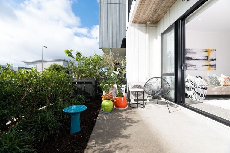 Photo of property in 34 Nugget Avenue, Hobsonville, Auckland, 0616